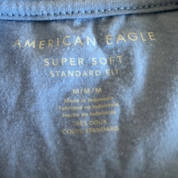 American Eagle T-Shirt with Text Medium Blue - Picture 2 of 5